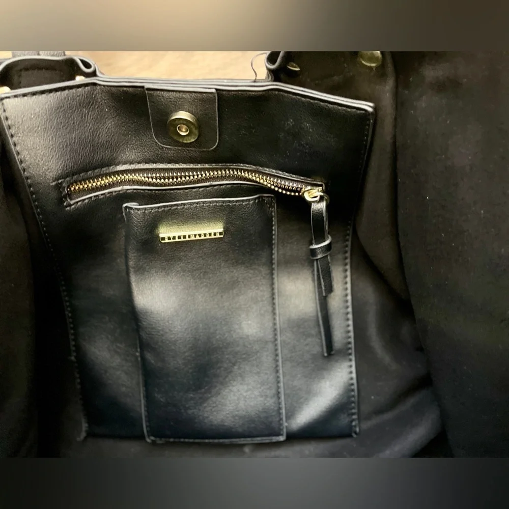 Steve Madden black tote with gold accents EUC